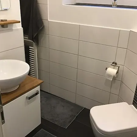 Moderne Private Monteurs- Und Ferienwohnung Apartamento *