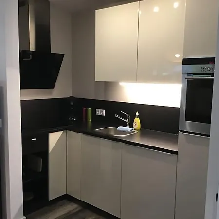 Apartamento Moderne Private Monteurs- Und Ferienwohnung *